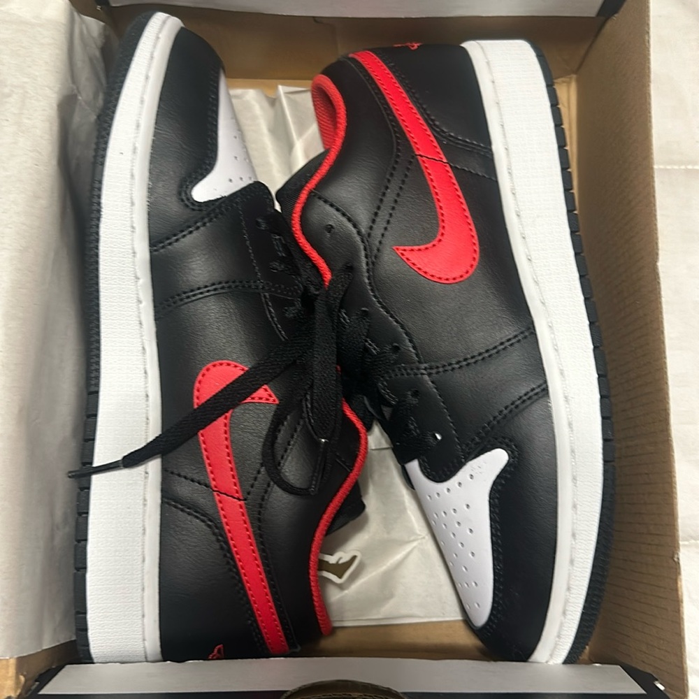 Air Jordan low 1s red , white& black size 5.5 GS